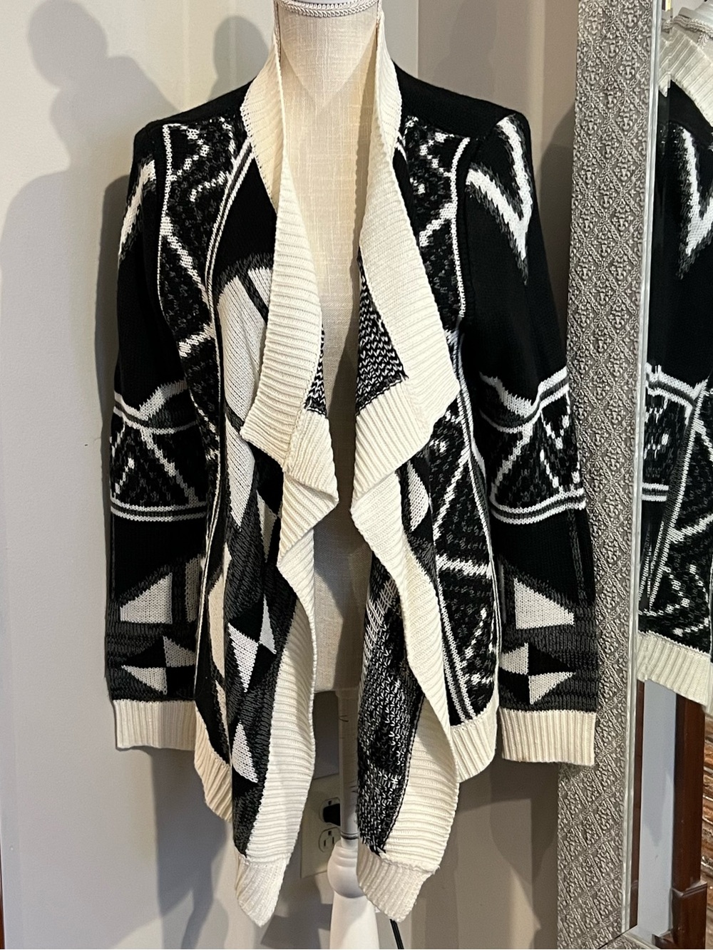 Women's Black White Southwestern Geometric Open Front Waterfall Cardigan Sweater